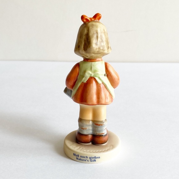 Hummel Figurine Nature’s Gift Exclusive Edition - Picture 5 of 10
